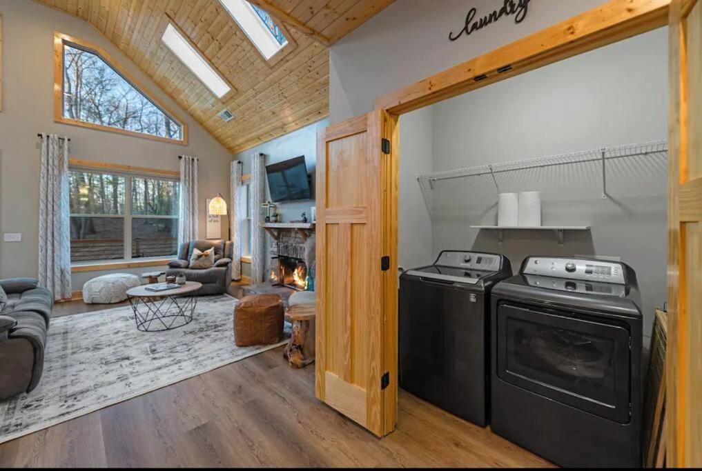 Peaceful Modern Chalet In Ellijay Buitenkant foto